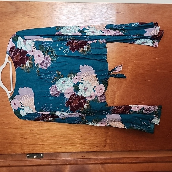 Rue 21 Floral Crop top - Picture 8 of 16